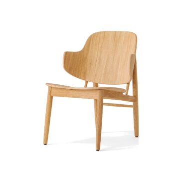 Audo Copenhagen THE PENGUIN lounge chair, wooden legs