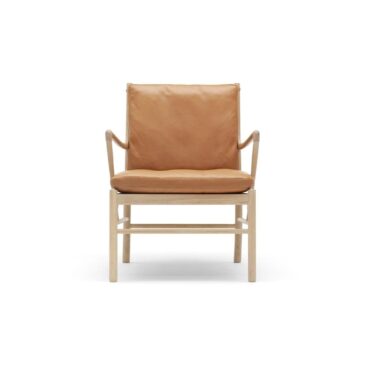 Carl Hansen OW149 COLONIAL -nojatuoli, saippuoitu tammi/ruskea nahka