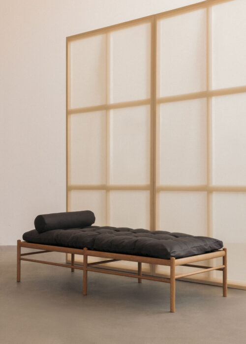Carl Hansen OW150 daybed with neck cushion, Terra leather - Image 2