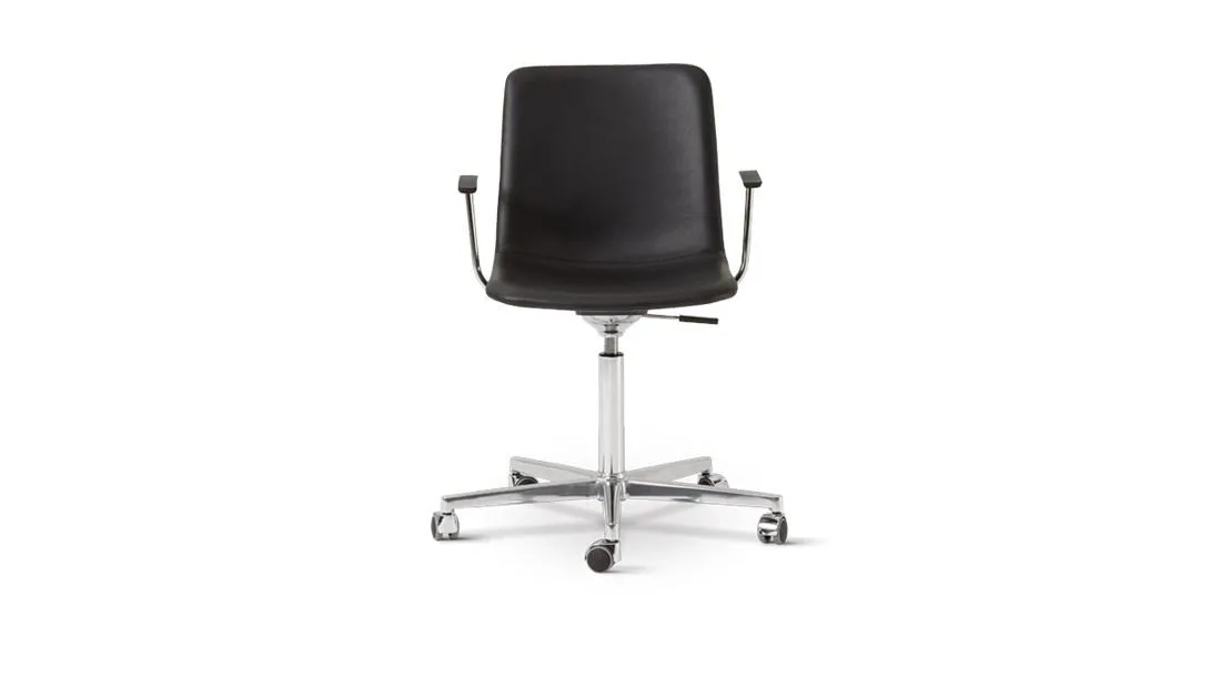 Fredericia PATO Executive office chair, black leather/alumiini, fully upholstered