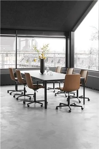 Fredericia PATO Executive office chair, black leather/alumiini, fully upholstered - Image 3