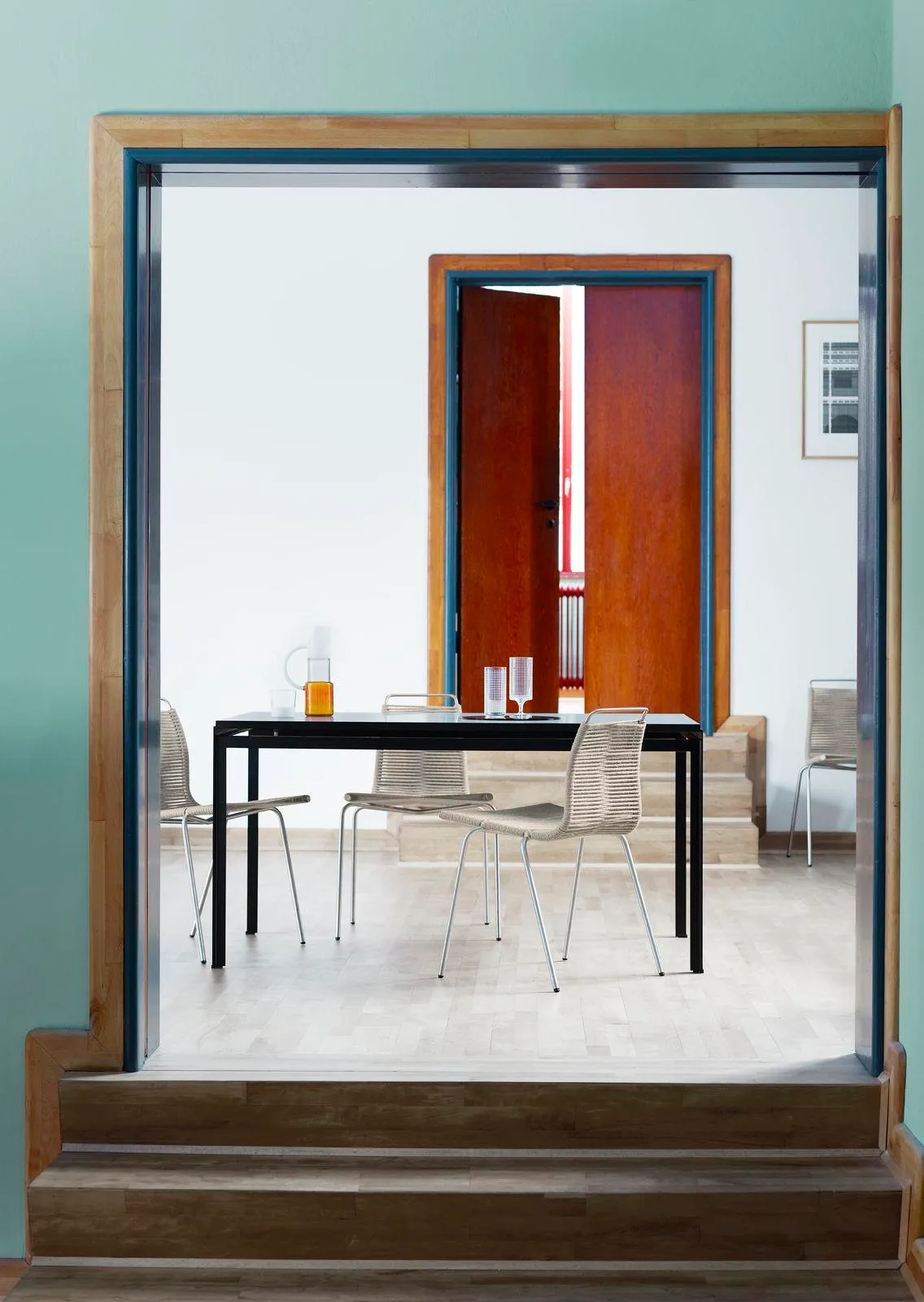 Carl Hansen PK52A -työpöytä, musta, 141,5x85cm - Image 3