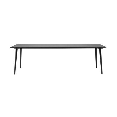 &Tradition IN BETWEEN SK6 dining table