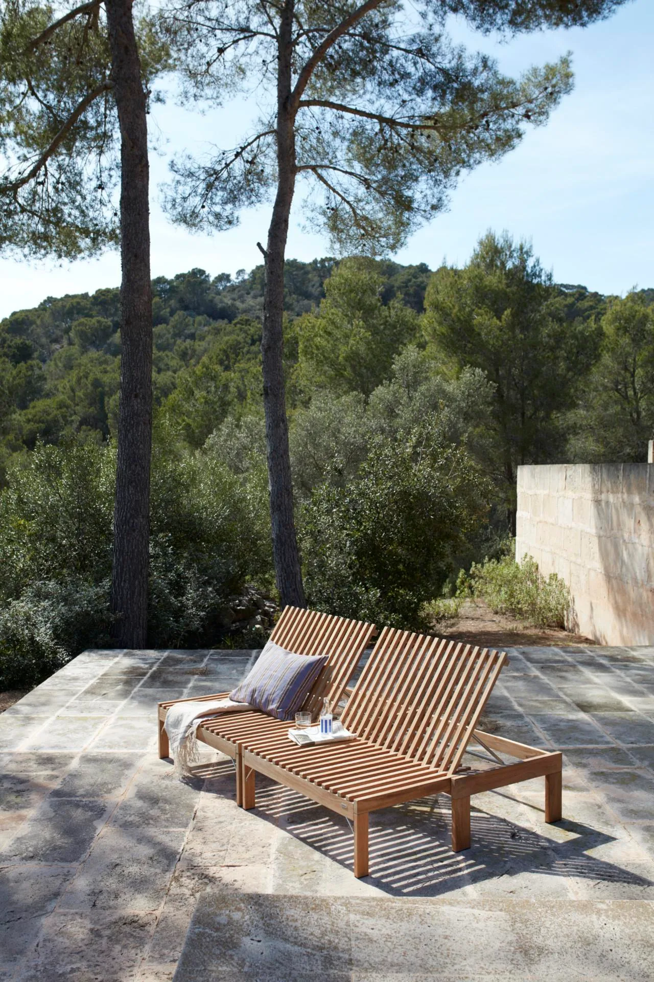 Fritz Hansen RIVIERA LOUNGE -sunbed with cushion, ash - Image 3