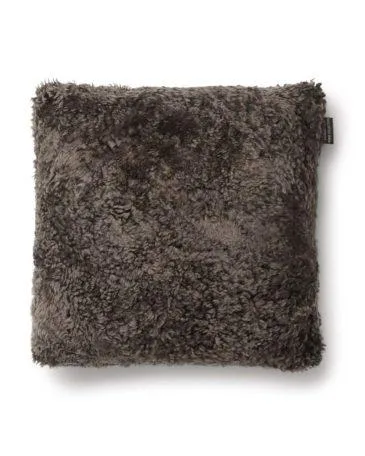 Skinnwille CURLY -tyynynpäällinen, 45x45 cm, tummanruskea
