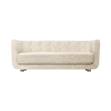 Audo Copenhagen VILHELM sofa, white sheepskin/brown oiled oak