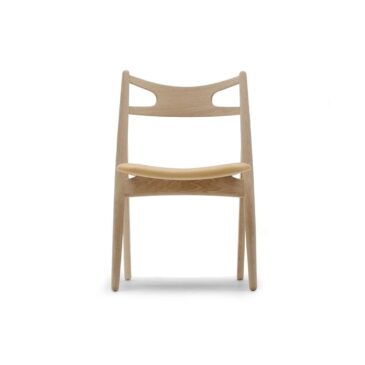Carl Hansen CH29P -tuoli, saippuoitu tammi/nahka
