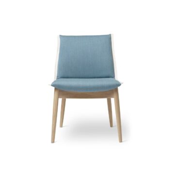 Carl Hansen E004 EMBRACE chair, white oiled oak / fabric upholstery
