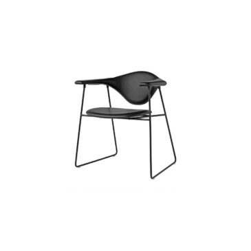 GUBI MASCULO dining chair, sledge base