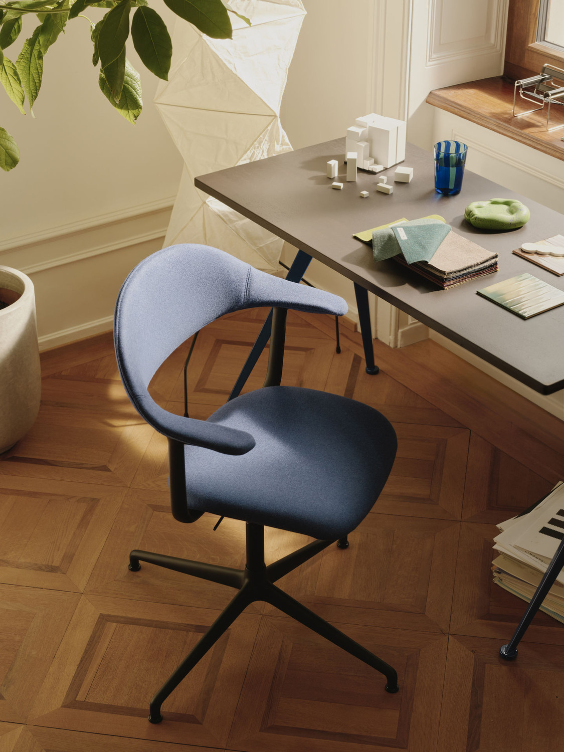Vitra COMPAS DIRECTION -työpöytä - Image 3