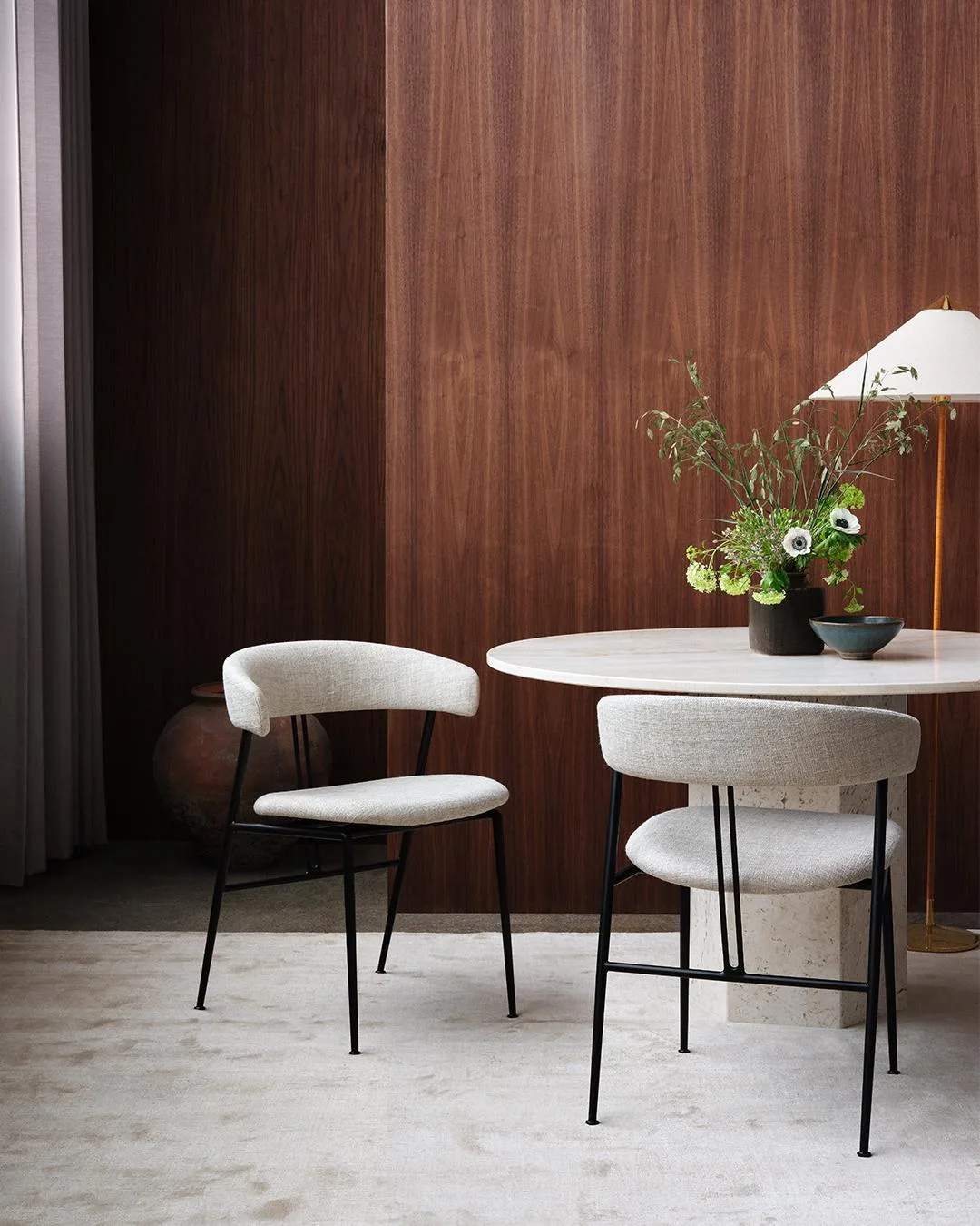 GUBI VIOLIN dining chair, seat upholstered, white/oak - Image 4