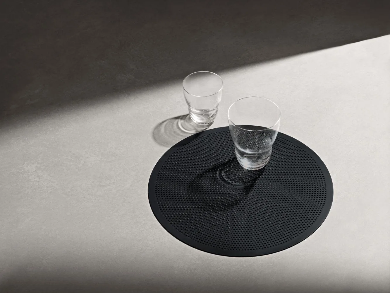 Vipp 134 Placemat, round, 4 pcs. - Image 2