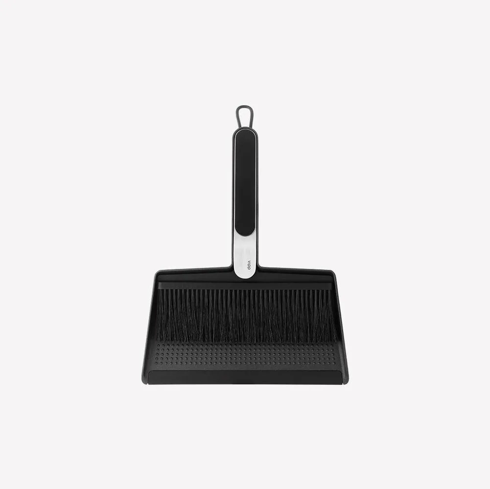 Vipp 274 Broom and dustpan, black