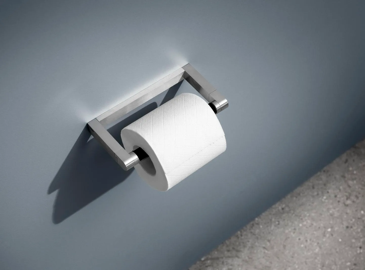 Vipp 3 Toilet roll holder - Image 3