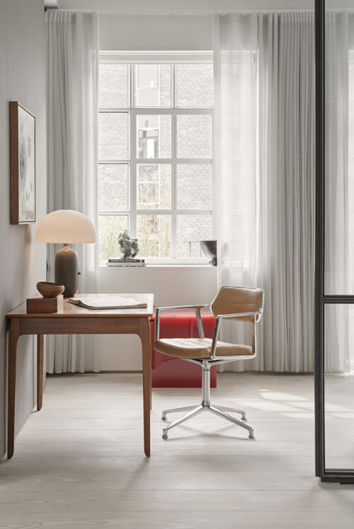 Vipp 453 SWIVEL chair - Image 5