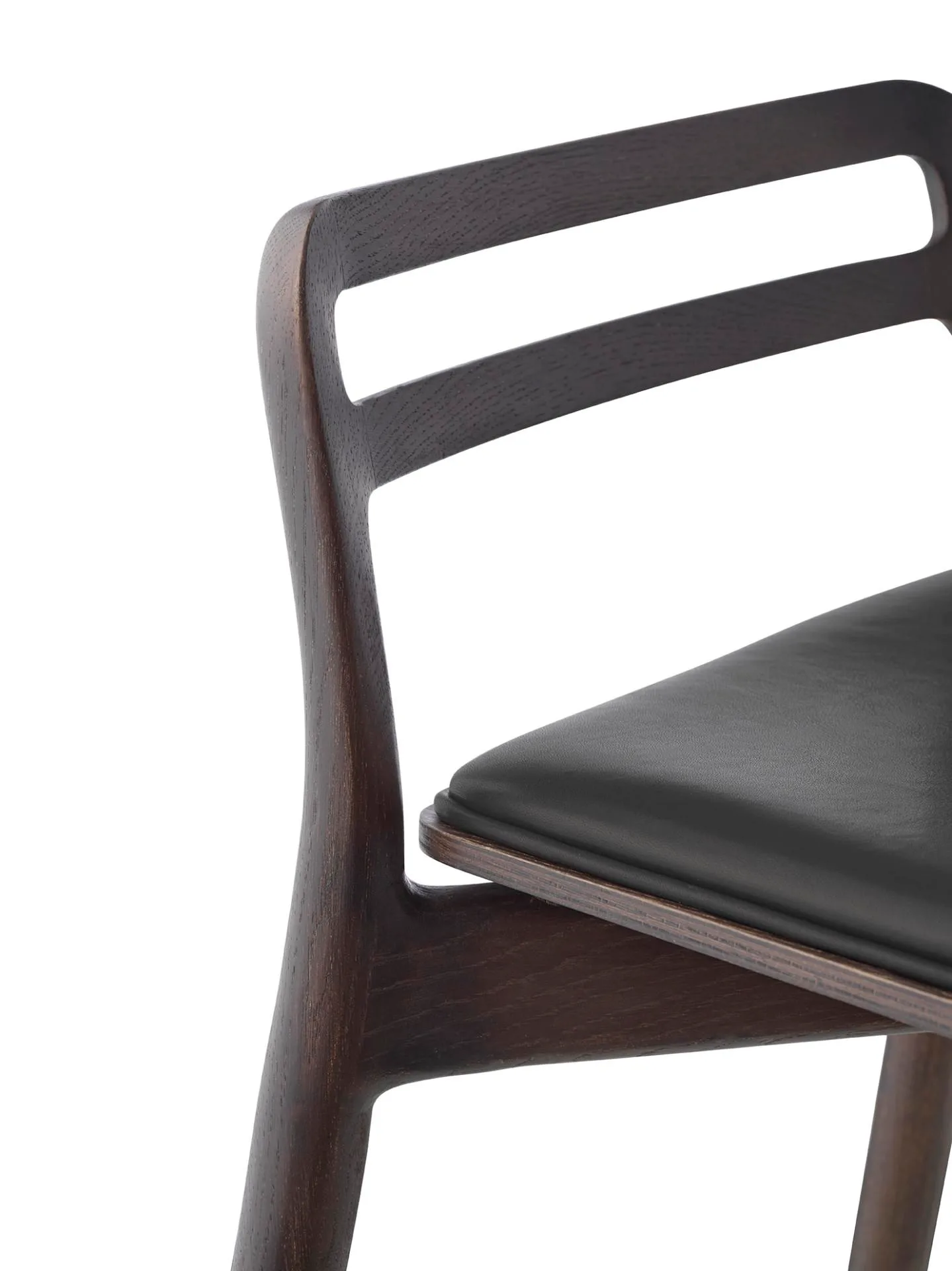 Vipp 484 CABIN counter stool, 67 cm, dark oak / black leather - Image 4