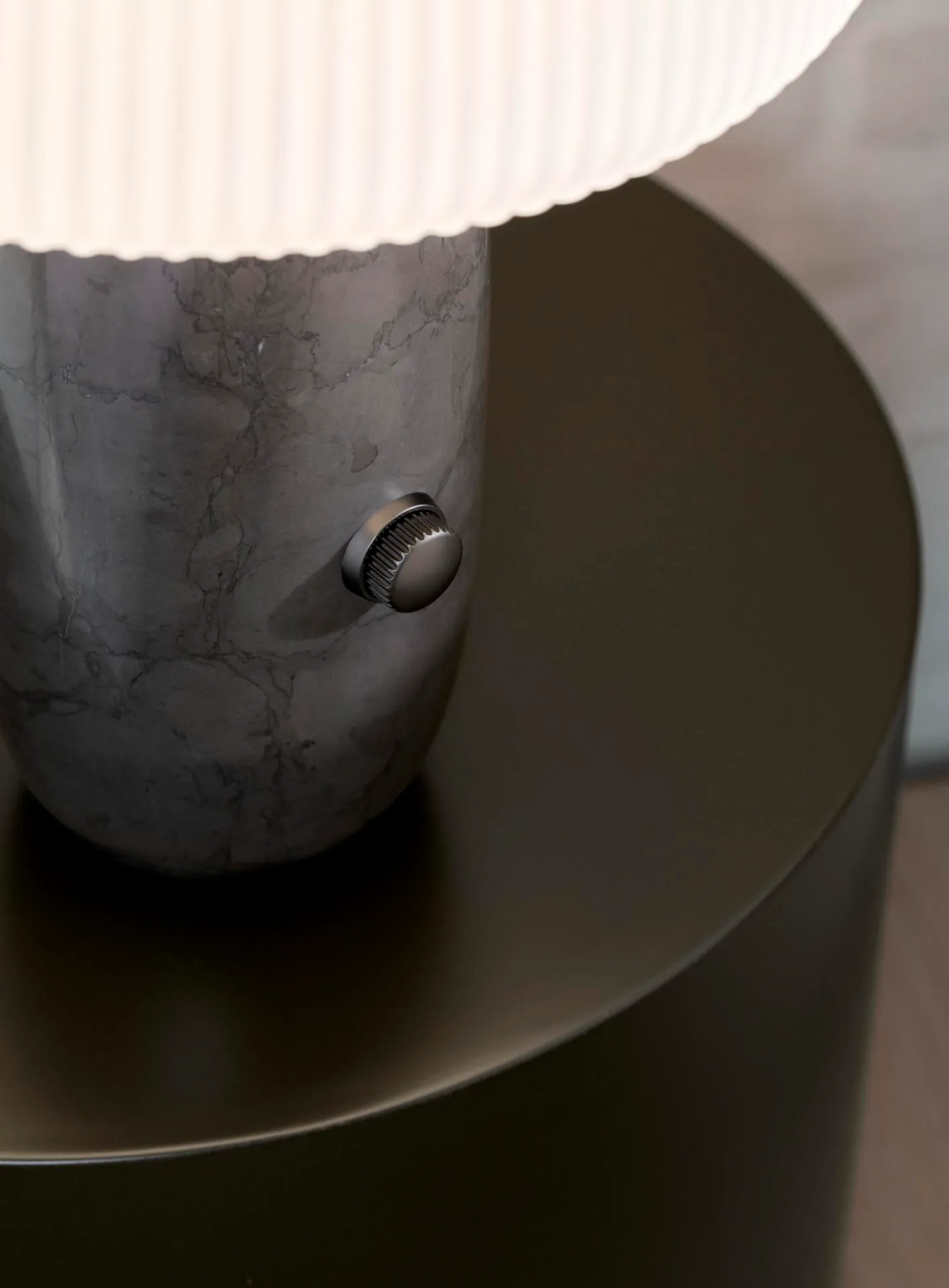 Vipp 591 SCULPTURE table lamp, small - Image 6