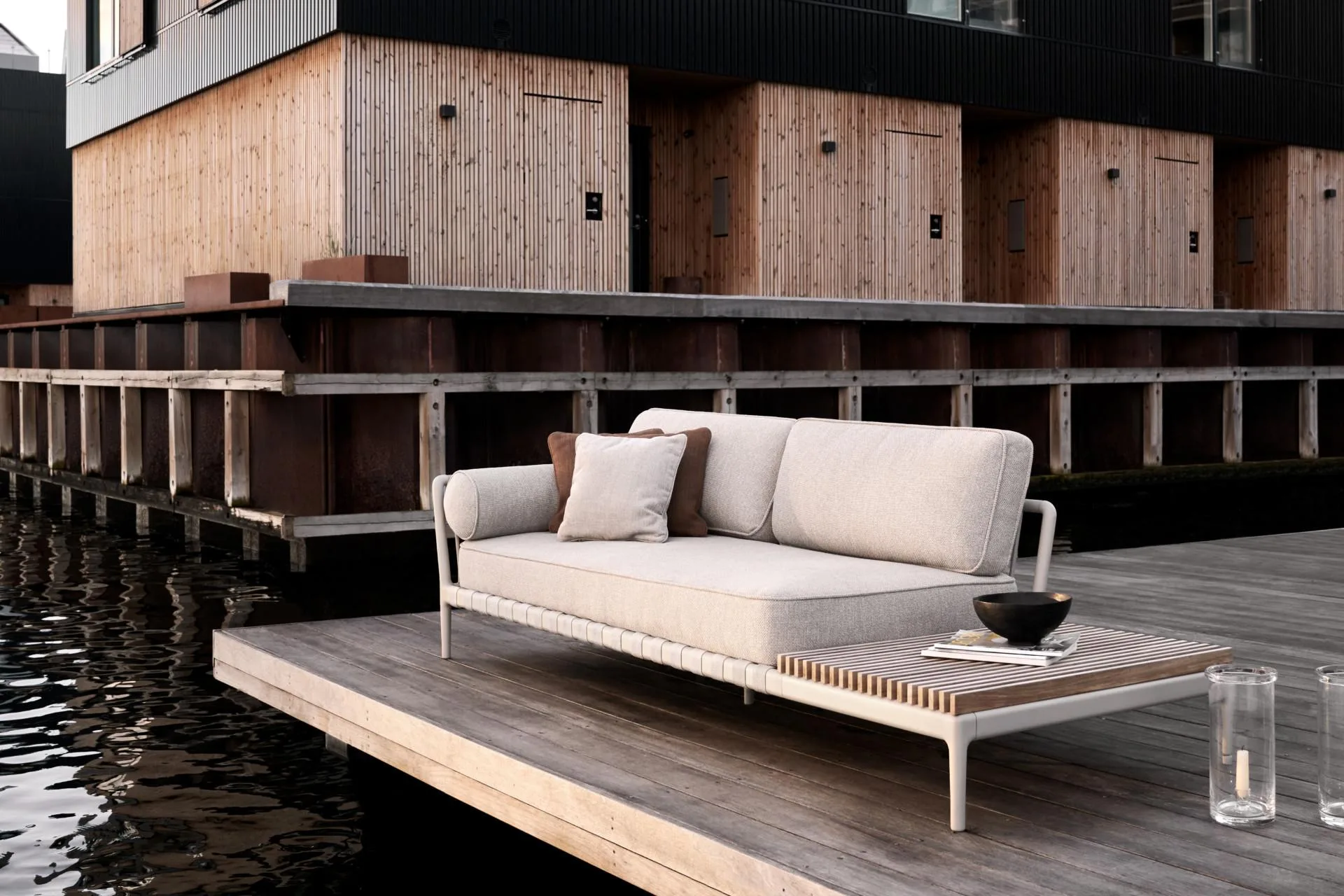 Vipp 720 Open-Air sofa, light grey/beige/teak, right - Image 2