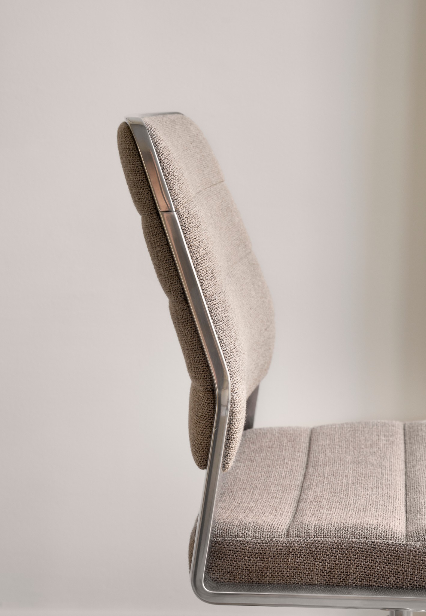 Vipp 454 SWIVEL+ chair - Image 5